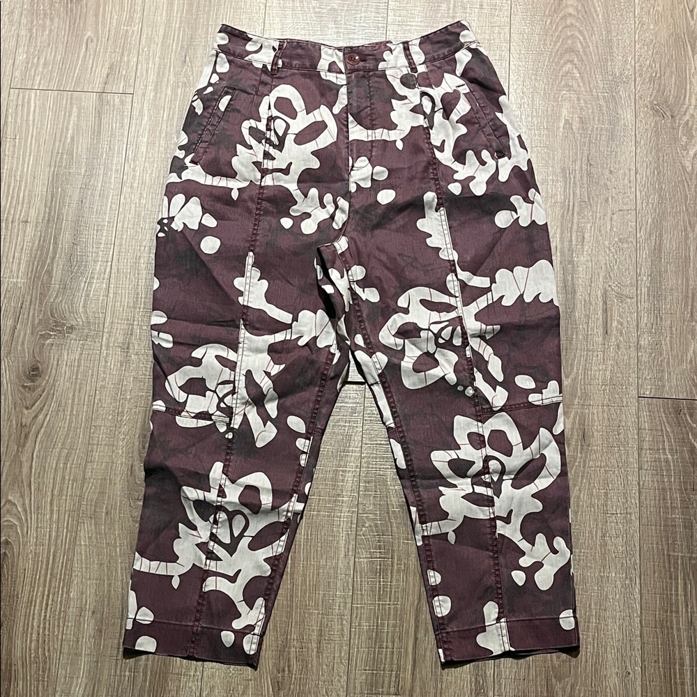 Women’s Anthropologie Cargo Pants Burgundy & Cream Large Floral Pattern Size 31